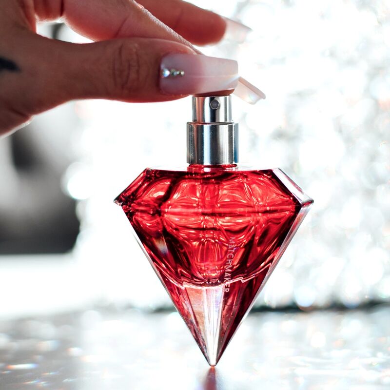 Perfume EYE OF LOVE Matchmaker Red Diamond para ella, frasco de 30 ml con feromonas, envase transparente y diseño elegante