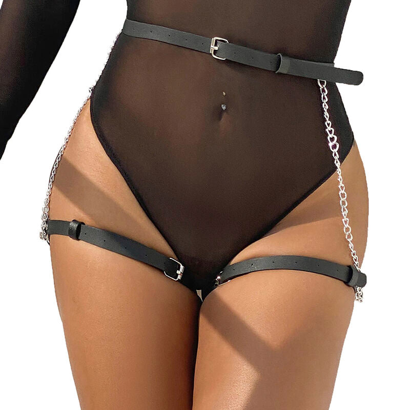 Arnés para cintura de cuero negro de la marca SUBBLIME FETISH, ajustable en talla única, con diseño de cinturón elegante y resistente.