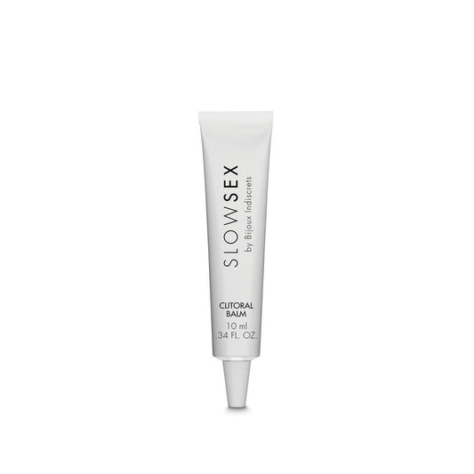 Bálsamo estimulante para clítoris BIJOUX SLOW SEX, frasco de 10 ml, con textura y envase visible.