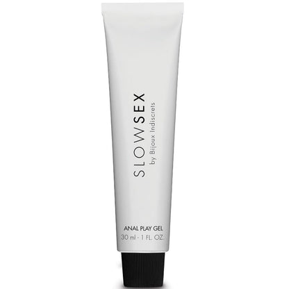 Gel de estimulación anal BIJOUX SLOW SEX en botella de 30 ml, con textura suave y diseño discreto.