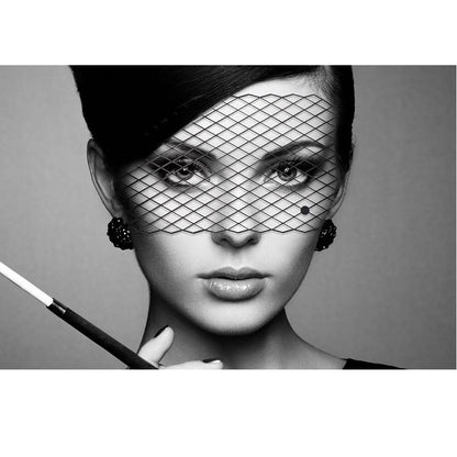 BIJOUX MSCARA LOUISE vinyl mask in intricate design, showcasing vibrant colors and unique patterns for a striking look.