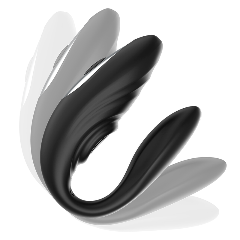 Control remoto de vibración y pulsación para pareja de la marca BRILLY GLAM, con diseño moderno y funcionalidad fácil de usar.