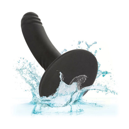 Dildo de 12 cm de la marca CALEXOTICS, compatible con arnés, diseñado para uso sexual y placer personal.