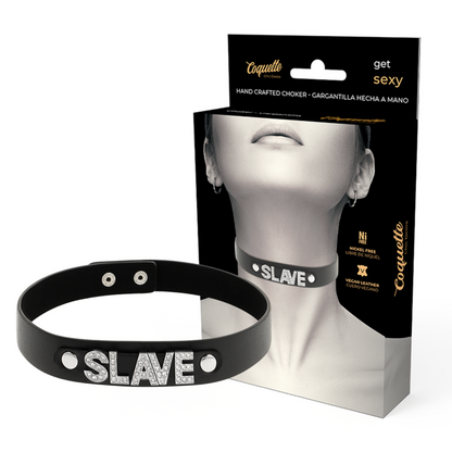 Collar choker de cuero vegano Coquette Chic Desire de Coquette Accessories, con estilo elegante y diseño ajustable.