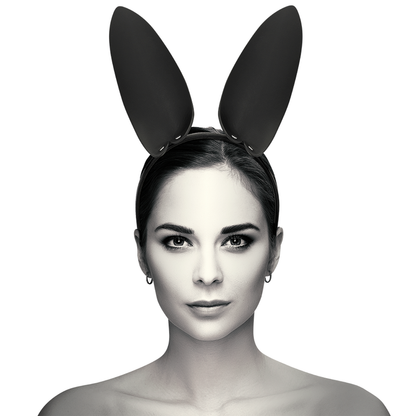Diadema con orejas de conejo de Coquette Accessories, accesorio fashion y divertido para ocasiones especiales.