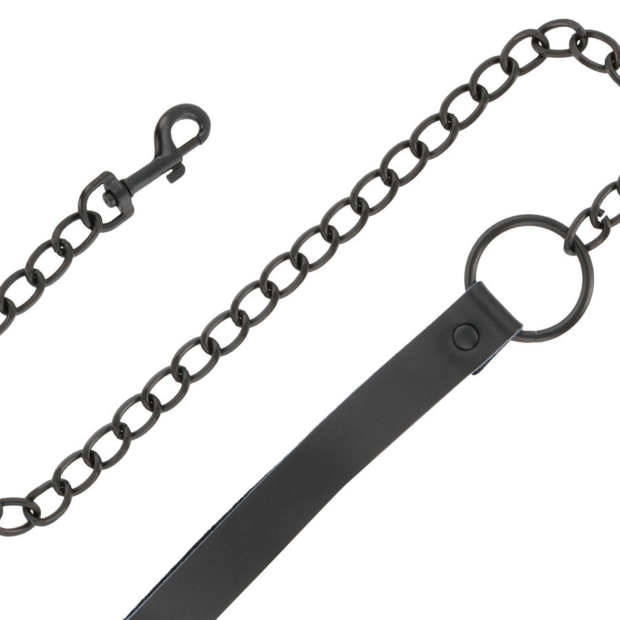 Collar negro con cadena de la marca DARKNESS BONDAGE, accesorio de cuero y metal para restricción y juego de roles.