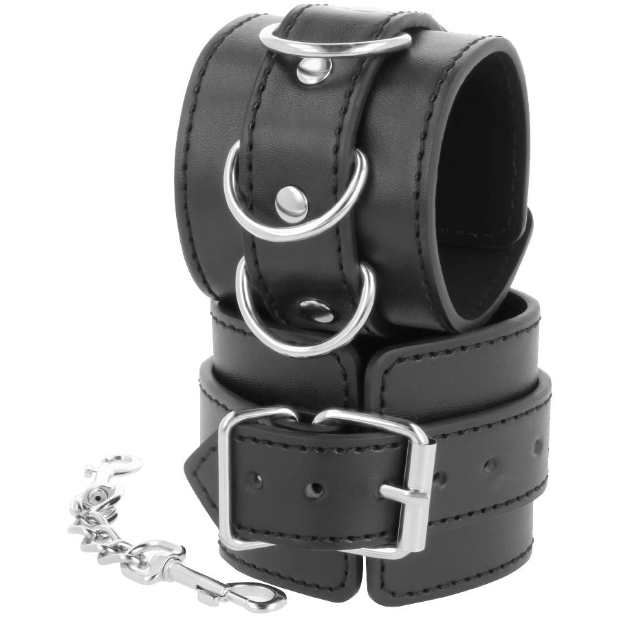 Esposas de cuero ajustables para tobillos en color negro de la marca DARKNESS BONDAGE, ideales para juego de restricción.