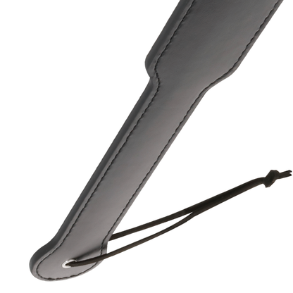 Pala negra Fetish de la marca DARKNESS SENSATIONS, con acabado liso y diseño para uso sensorial y BDSM.