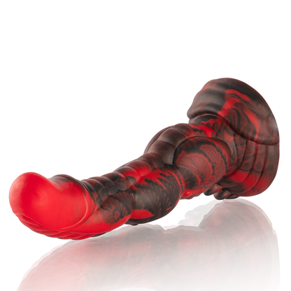 Dildo Epic ARES Pasión Combativa de color negro, con textura detallada y forma realista para uso íntimo.
