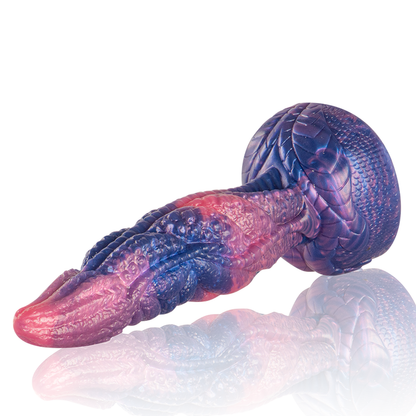 Dildo EPIC Dionysus de la marca EPIC, diseñado para placer, con forma realista y textura suave, en color piel.