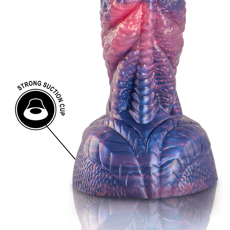 Dildo EPIC Dionysus Danza del Placer de color violeta, con textura y forma ergonómica para placer y estimulación.