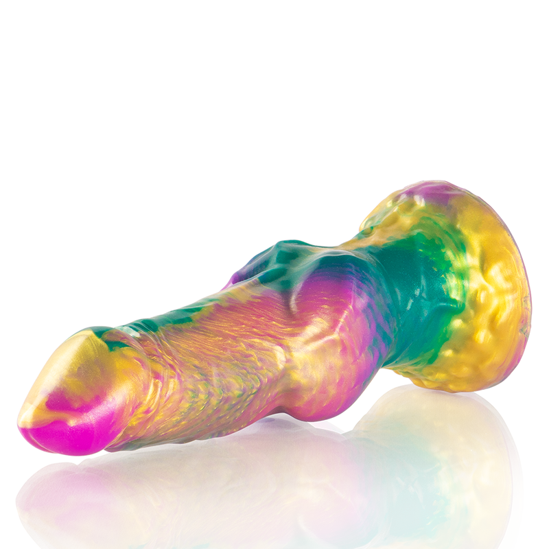 Dildo con testículos arcoíris de placer de la marca EPIC, diseñado para uso íntimo y sensorial, con colores vibrantes y detalles realistas.