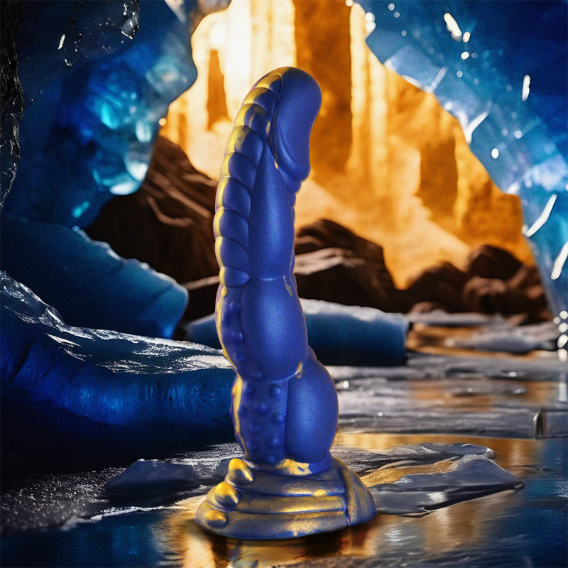 Dildo EPIC Poseidón Abrazo del Mar, con diseño realista y textura detallada, para uso íntimo y placer personal.