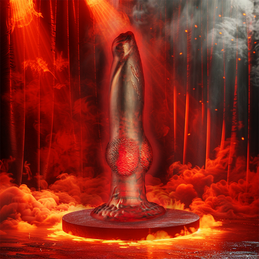 Dildo recargable EPIC Prometheus Titan en llamas con control remoto, diseño realista y detalles en llamas para uso íntimo.