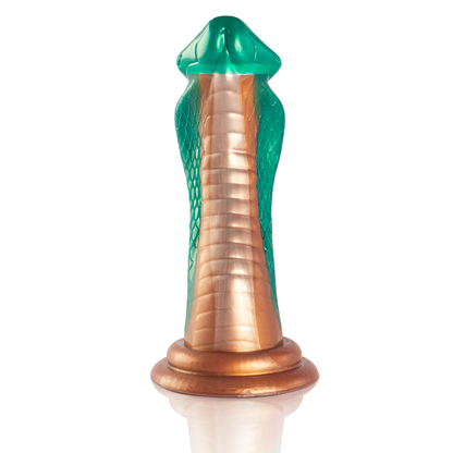 Dildo en forma de cobra verde de la marca EPIC, con textura realista y diseño ergonómico para uso íntimo.