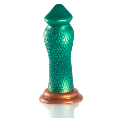 Dildo en color verde con forma de cobra de la marca EPIC, diseñado para uso íntimo y placer personal.