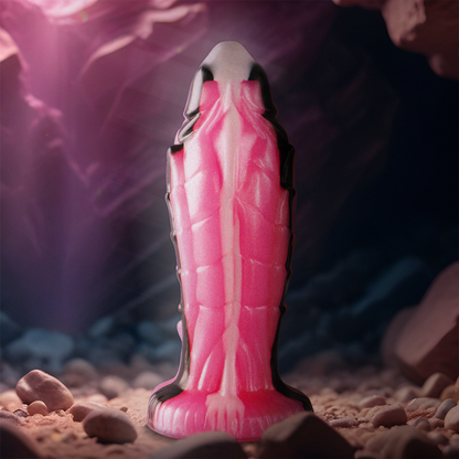 Dildo EPIC Tritón de la marca EPIC, diseño con textura y forma realista, en color transparente para uso íntimo.
