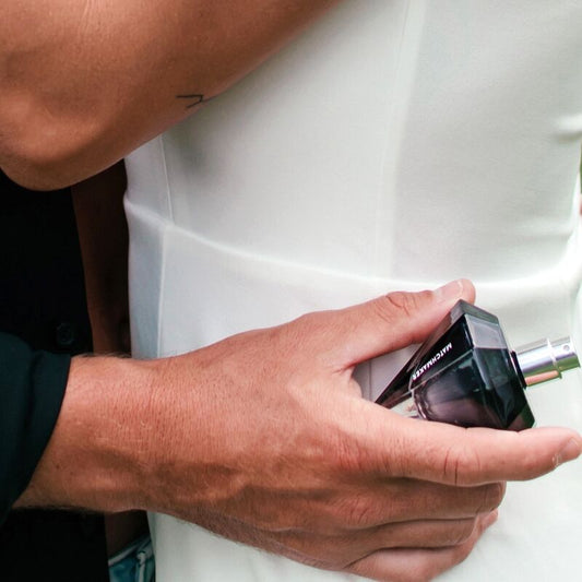 Perfume EYE OF LOVE Matchmaker Black Diamond con feromonas para él, frasco de 30 ml, aroma seductor y duradero.