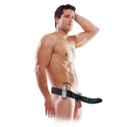 Arnés vibrador hueco negro de 19 cm de la serie Fetish Fantasy, con diseño ergonómico y ajustable para experiencias íntimas.