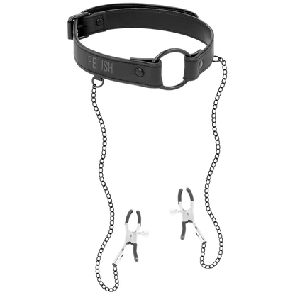 Anilla mordaza de la marca FETISH SUBMISSIVE BONDAGE con pinzas para pezones, diseñada para juegos de restricción y control.