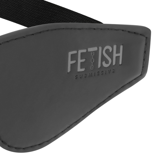 Antifaz de cuero vegano con forro de neopreno, fetiche sumiso de la marca FETISH SUBMISSIVE BONDAGE, para juegos de restricción y BDSM.