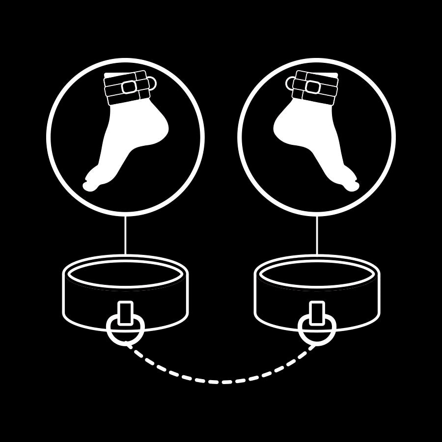 Esposas de tobillos de cuero vegano con forro de neopreno de la marca FETISH SUBMISSIVE BONDAGE, ideales para juegos de restricción.