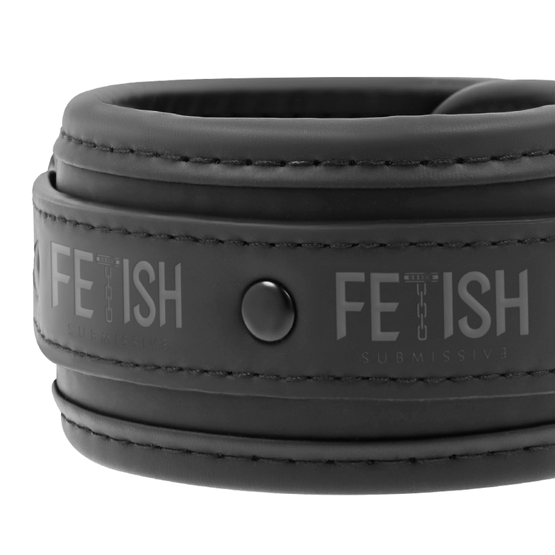 Set de ataduras para cama FETISH SUBMISSIVE BONDAGE con forro de neopreno, ideal para juegos de restricción y sumisión.