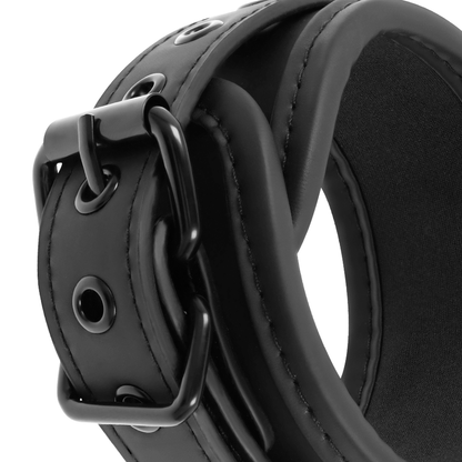 Set de esposas y ataduras FETISH SUBMISSIVE BONDAGE con forro de neopreno, ideal para juegos de restricción y bondage.