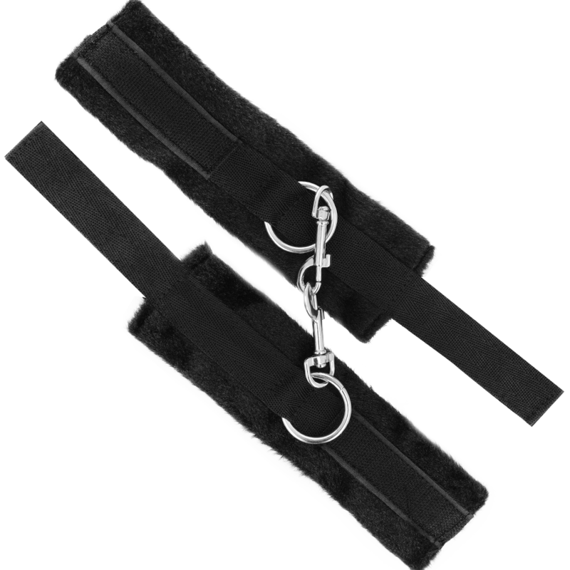 Set erótico de la marca INTENSE FETISH con esposas, antifaz y plumero para juegos sensuales y fantasías íntimas.
