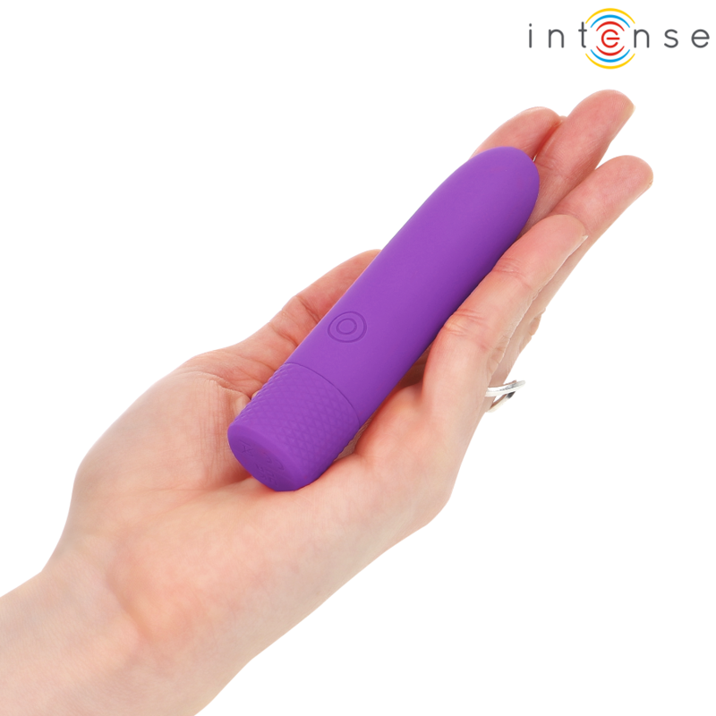 Vibradora recargable por USB INTENSE SYMONE en color morado, con 8 funciones de vibración y tamaño 10 x 2.2 cm.