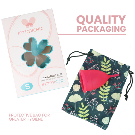 Copa menstrual de silicona médica INTIMICHIC, talla S, mostrada en la imagen, diseñada para comodidad y protección femenina