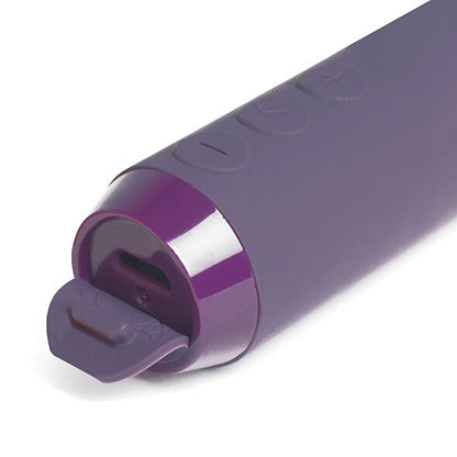 Bala vibradora JE JOUE para estimulación del punto G en color lila, con diseño compacto y suave para placer personal.