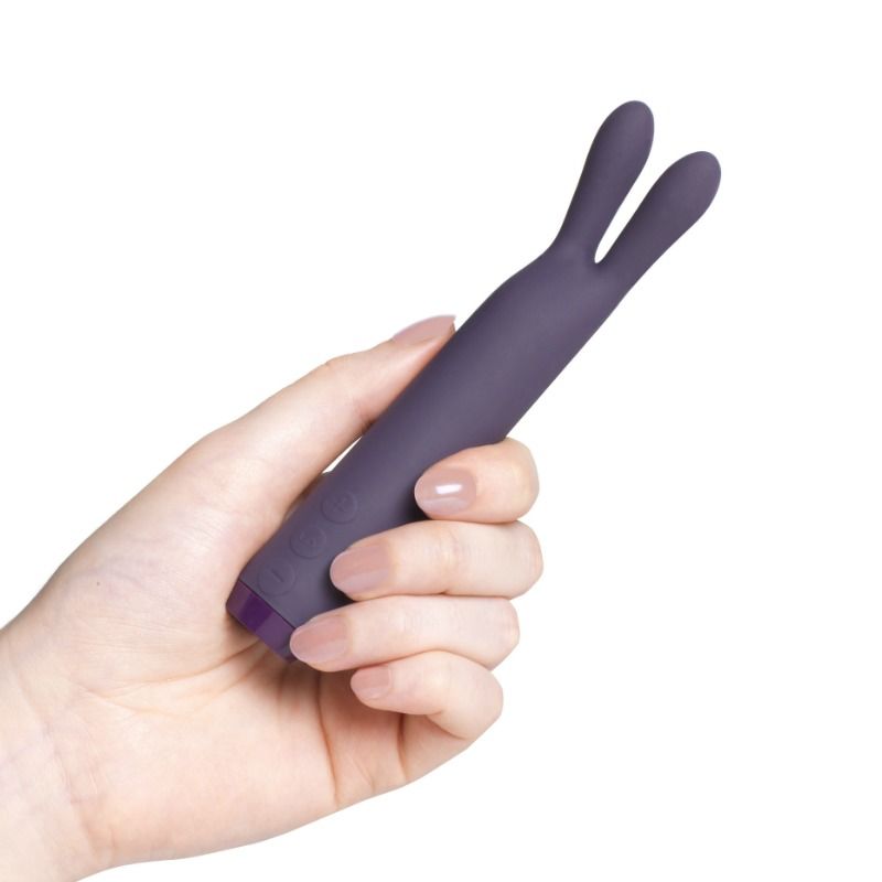 Vibrador con forma de conejo en color lila de la marca JE JOUE, diseñado para placer y estimulación.
