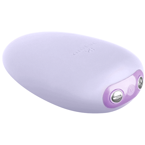 Masajeador Mimi Soft Lila de JE JOUE, dispositivo compacto y suave para masajes relajantes y terapéuticos.
