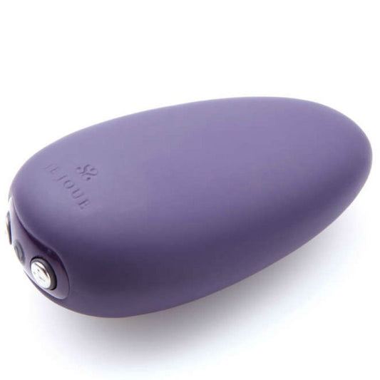 Masajeador Mimi Soft morado de la marca JE JOUE, con diseño ergonómico y suave para relajación y bienestar corporal.