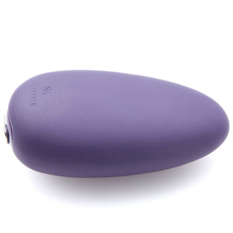 Masajeador Mimi Soft de color morado de la marca JE JOUE, con diseño compacto y suave para relajación.