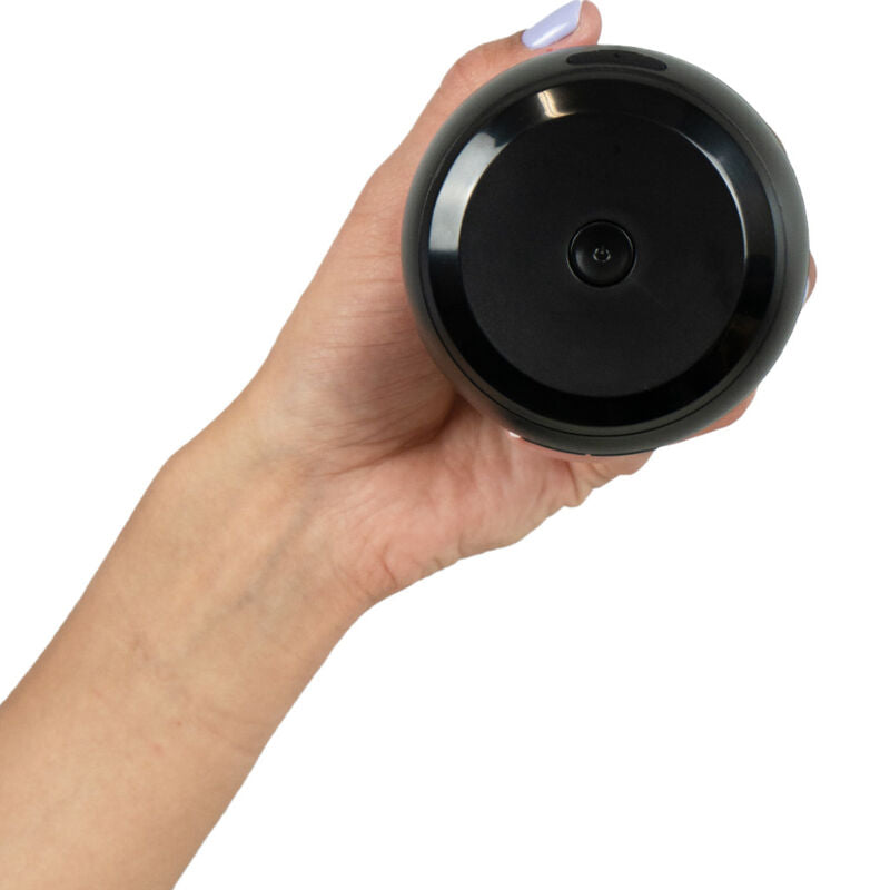 Dispositivo de succión interactivo KIIROO PowerBlow, con diseño compacto y tecnología avanzada para experiencias sensoriales.