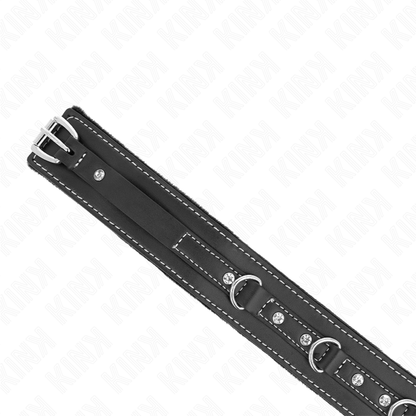 KINK - COLLAR AMB CORRETJA 105 CM DE PELL DE PVC REGULAMENT DE DIAMANTS D'IMITACIÓ 41.5 X 4 CM