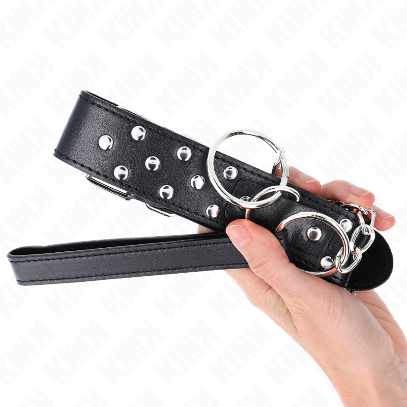 Collar y correa ajustable de KINK en negro con remaches, anilla y longitud de 65 cm, para uso en restricción y juego erótico.