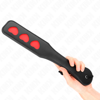 Paleta de madera KINK Impact & Touch con diseño de corazones, 32 x 6 cm, ideal para juegos de impacto y sensuales.
