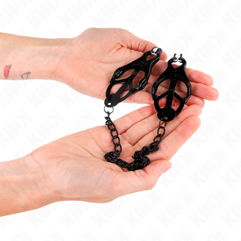 Pinzas para pezones estilo japonés KINK NIPPLE GRIP con cadena negra, de 30 cm, hechas de metal, diseño elegante y resistente.