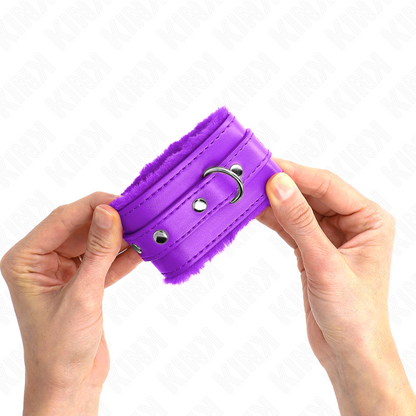 Muñequera forrada premium KINK con correa ajustable violeta, tamaño 17-29 cm, para restricción de muñecas.