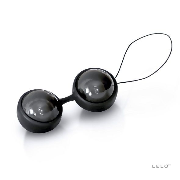 LELO LUNA BEADS NOIR Kegel balls in sleek black design, showcasing their smooth surface and rounded shape.