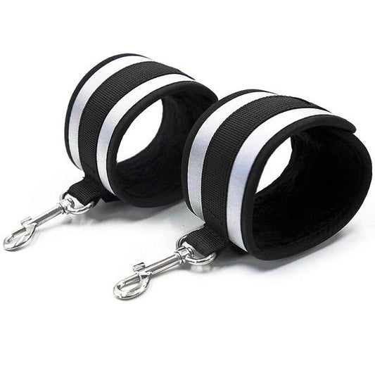 OHMAMA FETISH - GREY DOLLS HANDCUFFS