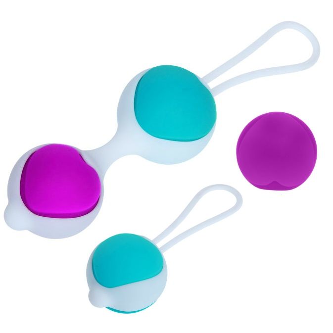 Pretty Love Flirtation Hegel Ball in purple, showcasing its sleek design and texture for enhanced pleasure.
