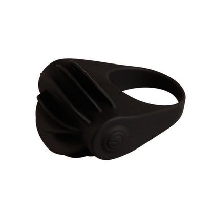Anillo vibrador negro de la marca Pretty Love Male, con diseño ergonómico y textura para estimulación, en un fondo neutro.