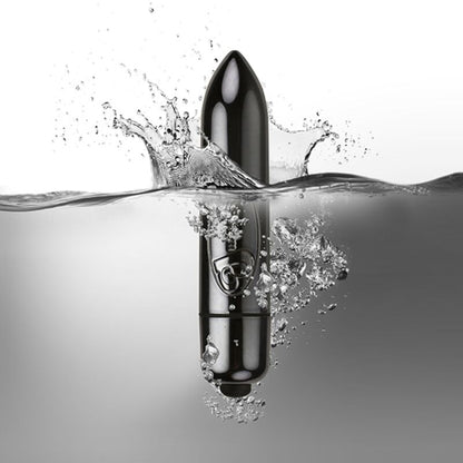Vibrador ROCKS-OFF RO-80MM Midnight Metal de color negro, con diseño metálico y tamaño compacto para uso íntimo.