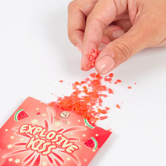 Caramelos explosivos de sandía de la marca SECRETPLAY COSMETIC, con envoltorio colorido y sabor afrutado, para diversión y disfrute.