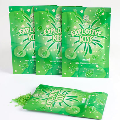 Caramelos explosivos de menta de la marca SECRETPLAY COSMETIC, con envoltorio colorido y textura menta en la imagen.