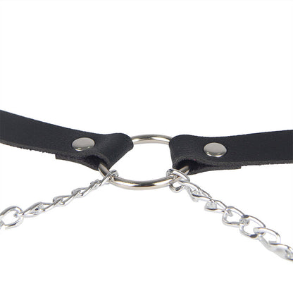 Arnés de cuero negro SUBBLIME FETISH en forma de cinturón, talla única, con diseño ajustable y detalles en cuero resistente.